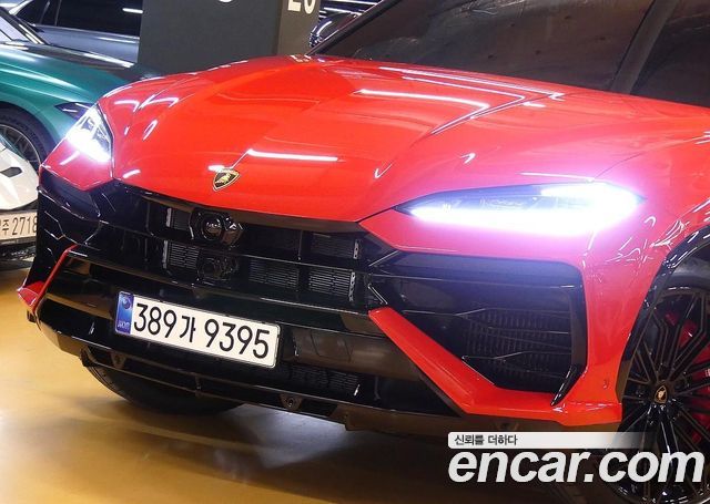 Lamborghini Urus 2025