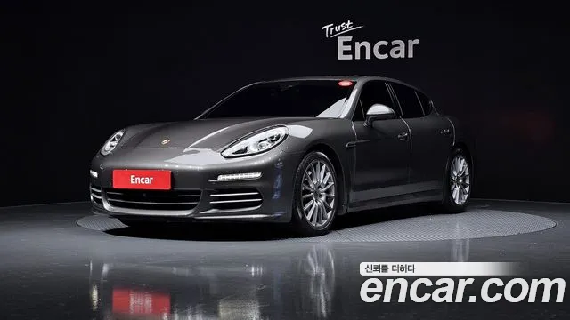 Porsche Panamera 2016