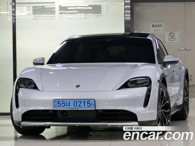Porsche Taycan 2023