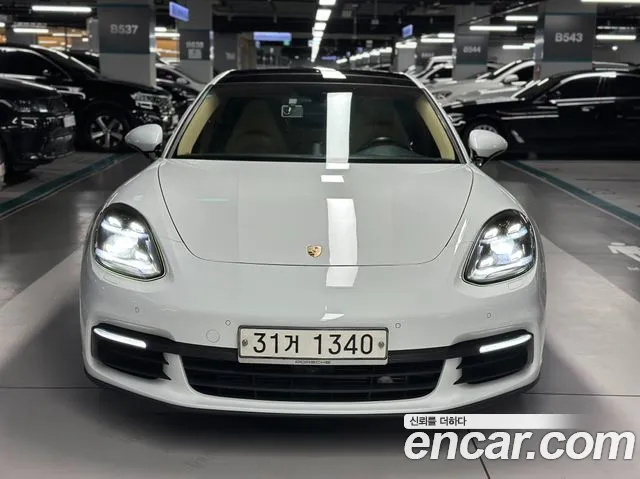 Porsche Panamera 2018