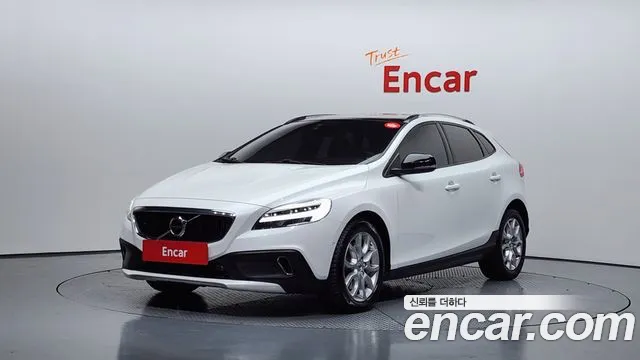 Volvo V40 2018