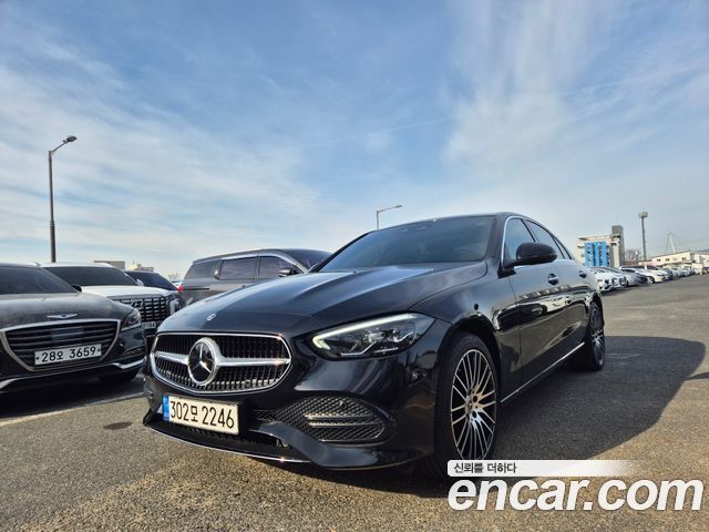 Mercedes-Benz C-Class 2022