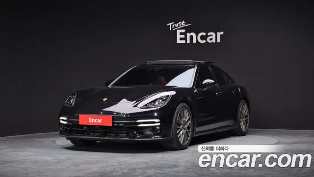 Porsche Panamera 2023