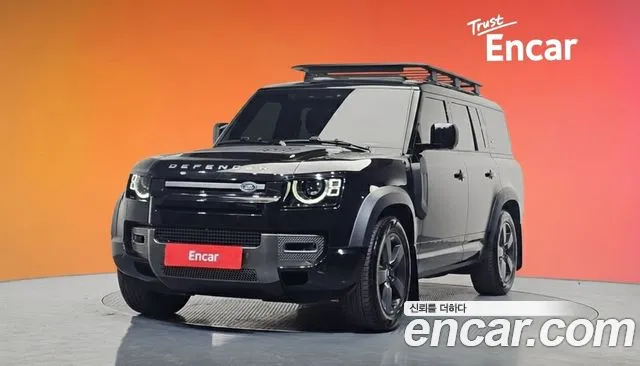 Land Rover Defender 2024