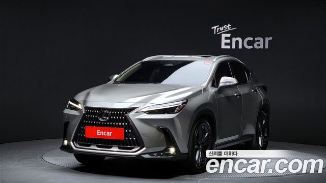 Lexus NX 2024
