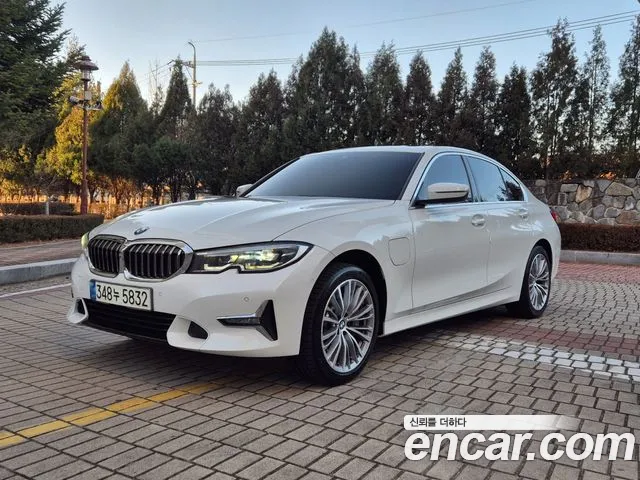 BMW 3-Series 2021