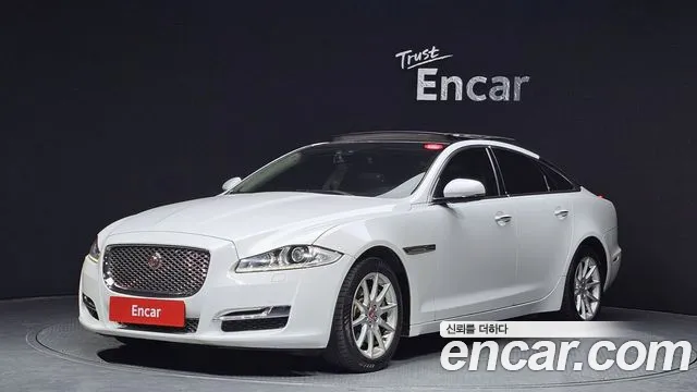 Jaguar XJ 2016