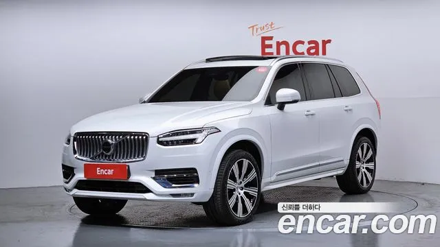 Volvo XC90 2025