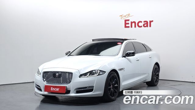Jaguar XJ 2016