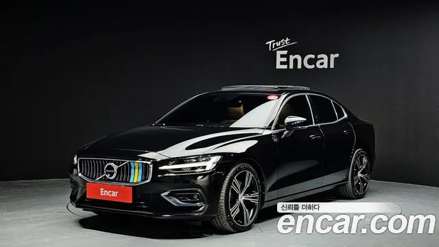 Volvo S60 2022