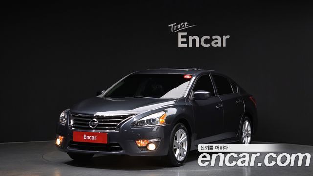 Nissan Altima 2012