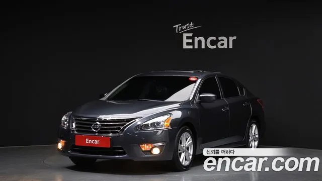 Nissan Altima 2012