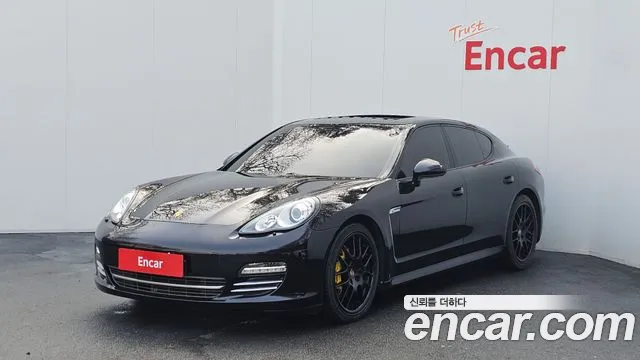 Porsche Panamera 2013