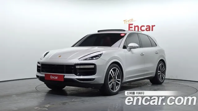 Porsche Cayenne 2022