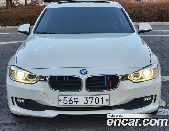 BMW 3-Series 2012