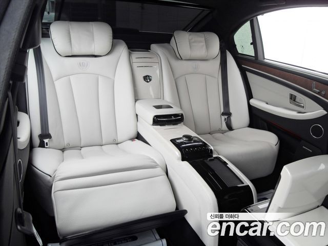 SsangYong Chairman 2013