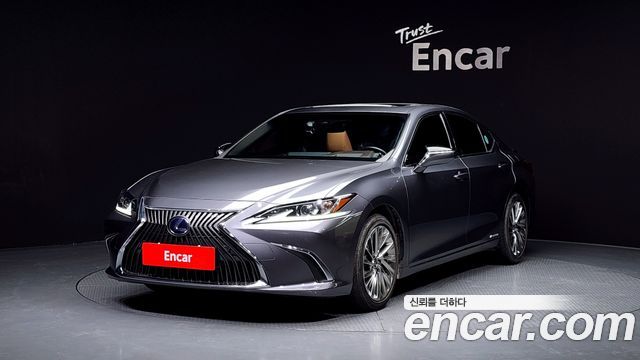 Lexus ES 2021