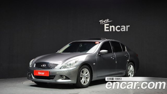 Infiniti G 2011