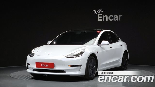 Tesla Model 3 2020
