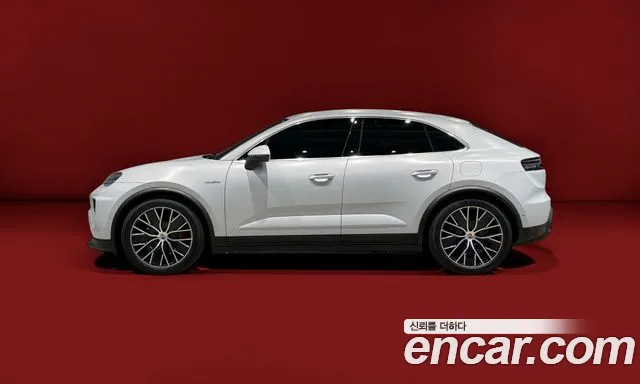 Porsche Macan 2025