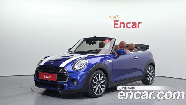 MINI Cooper Convertible 2021