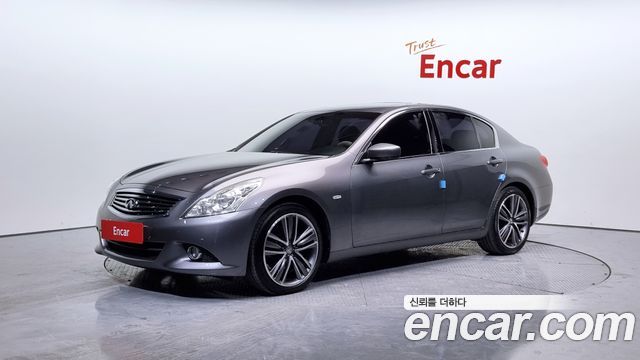 Infiniti G 2012