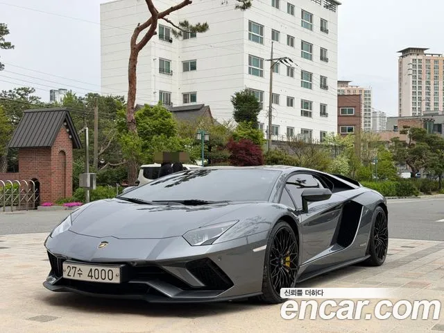 Lamborghini Aventador 2018