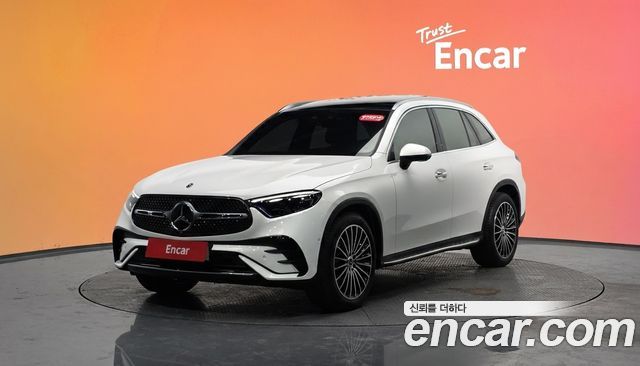 Mercedes-Benz GLC-Class 2025