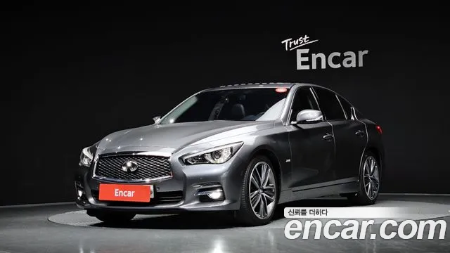 Infiniti Q50 2015
