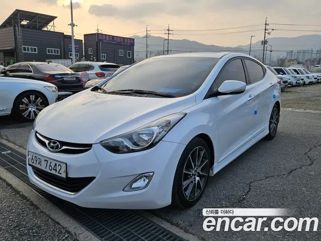 Hyundai Avante 2012