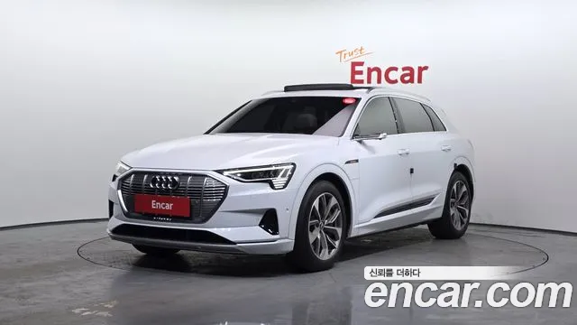 Audi e-tron 2021