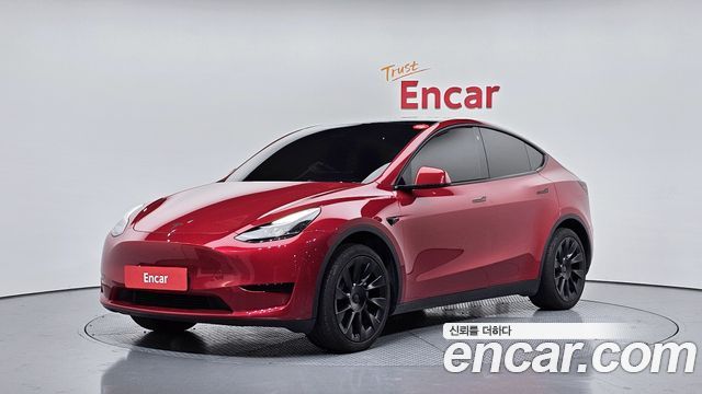 Tesla Model Y 2024