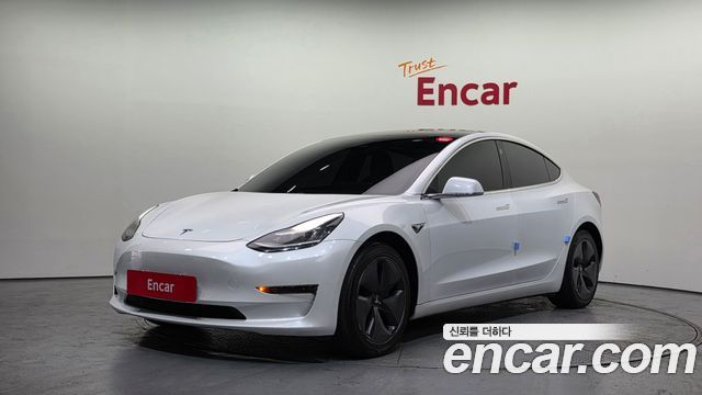 Tesla Model 3 2020