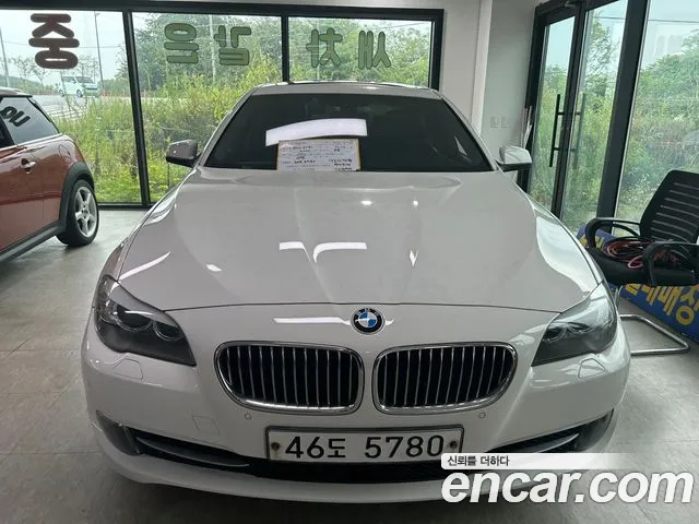 BMW 5-Series 2012