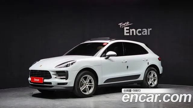 Porsche Macan 2021