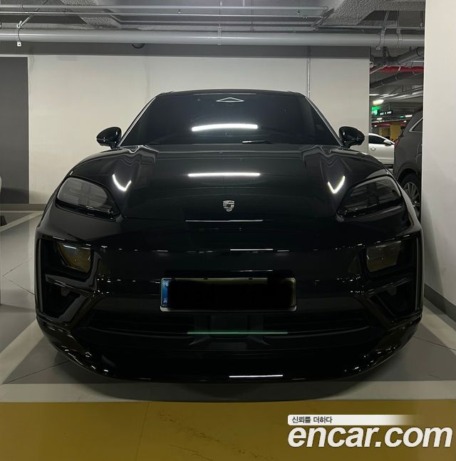 Porsche EV 2025