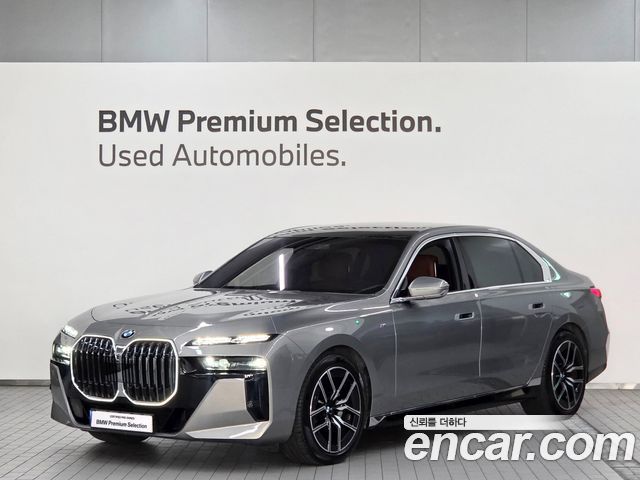 BMW 7-Series 2024