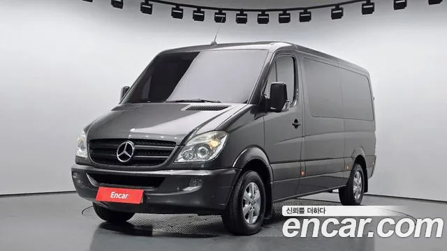 Mercedes-Benz Sprinter 2011