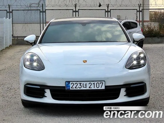 Porsche Panamera 2018