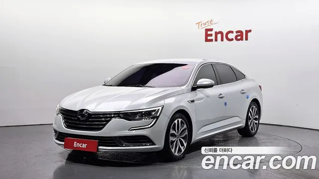 Renault SM6 2016