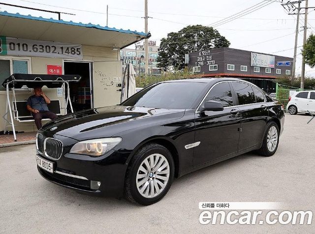 BMW 7-Series 2011