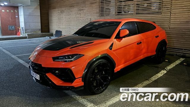 Lamborghini Urus 2024