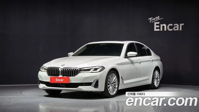BMW 5-Series 2023