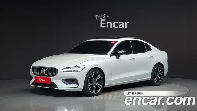 Volvo S60 2022