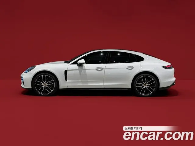 Porsche Panamera 2022