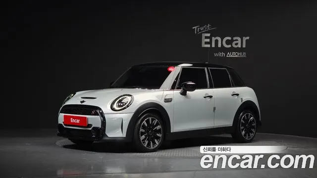 MINI Cooper 2021