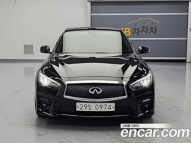 Infiniti Q50 2015