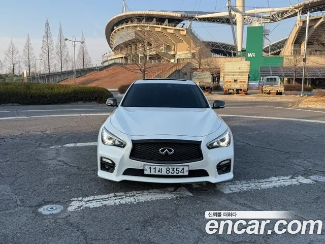 Infiniti Q50 2015
