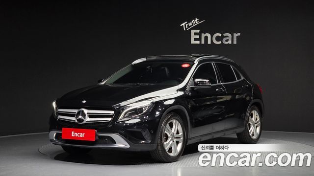Mercedes-Benz GLA-Class 2015