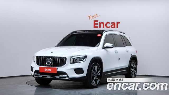 Mercedes-Benz GLB-Class 2021